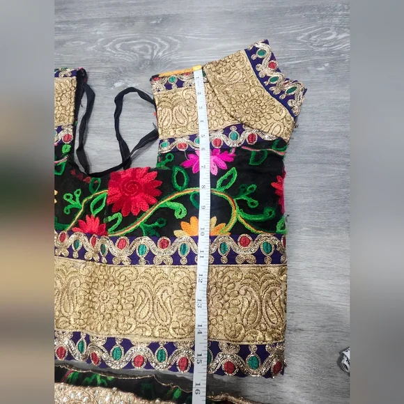 Floral Lehenga with Yellow Dupatta - Picture 4 of 6